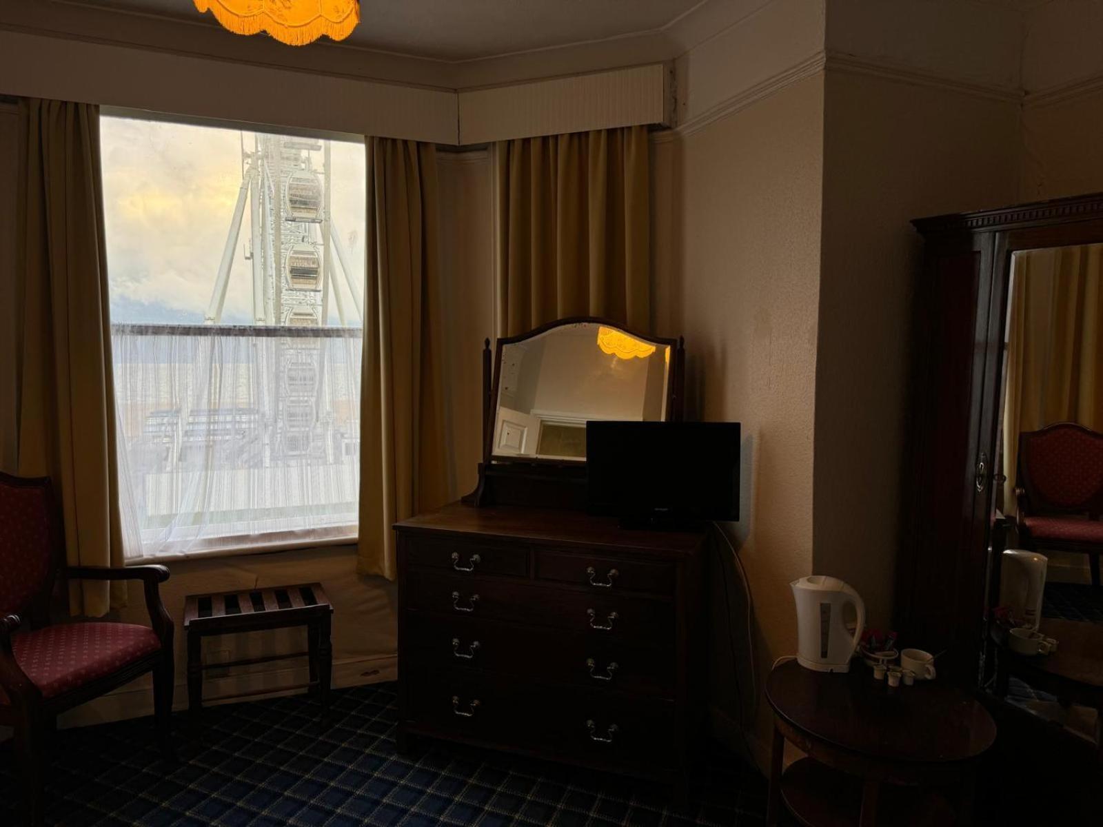 Royal Hotel Горад Грэйт Ярмут Екстериор снимка